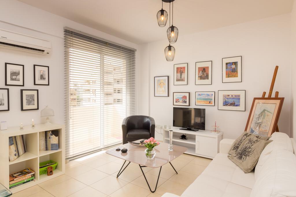 Elena Court Apt 401 Lägenhet Larnaca Exteriör bild