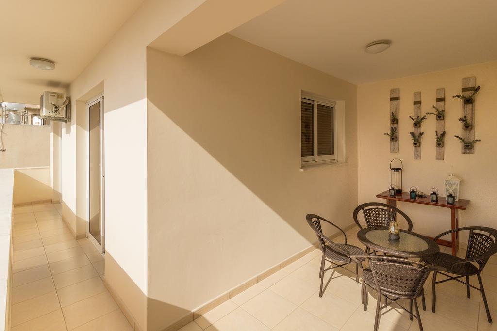 Elena Court Apt 401 Lägenhet Larnaca Exteriör bild