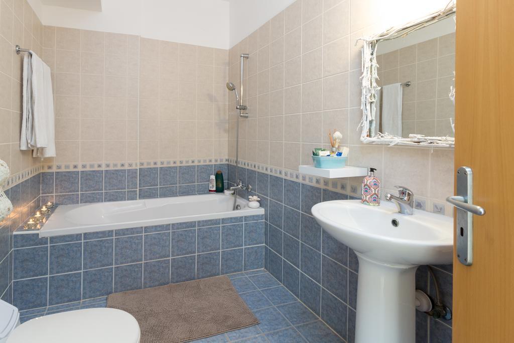 Elena Court Apt 401 Lägenhet Larnaca Exteriör bild
